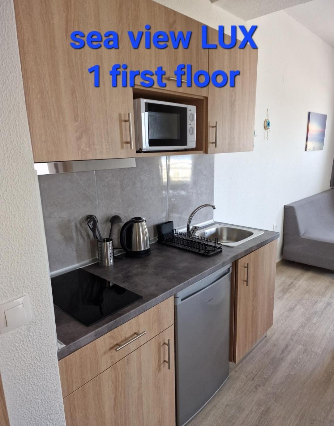 Blue Eyes Apartments Ixia  Room photo