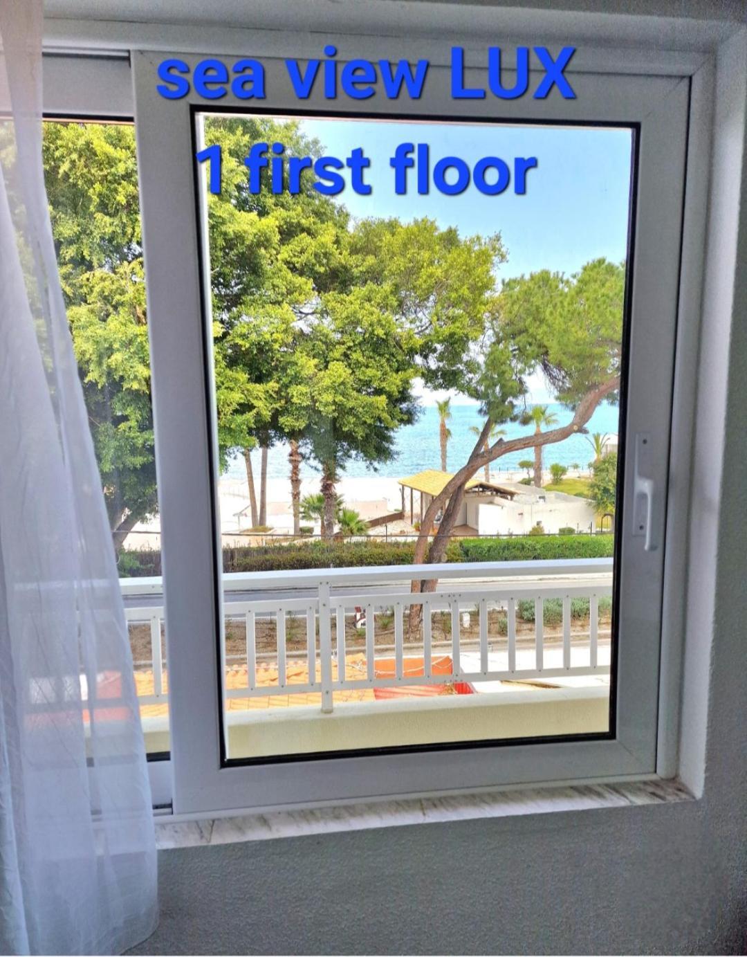 Blue Eyes Apartments Ixia  Room photo